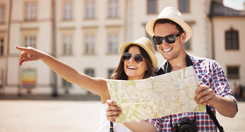 旅遊英文課程學習目標-學習旅遊功能句型,在各種旅遊情境中自在的與人應對,與他人分享自身旅遊經驗，並提供更多旅遊建議